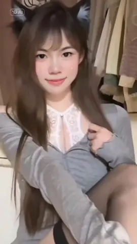 xui mình không quen mà ngồi bên nhau..😳🤭