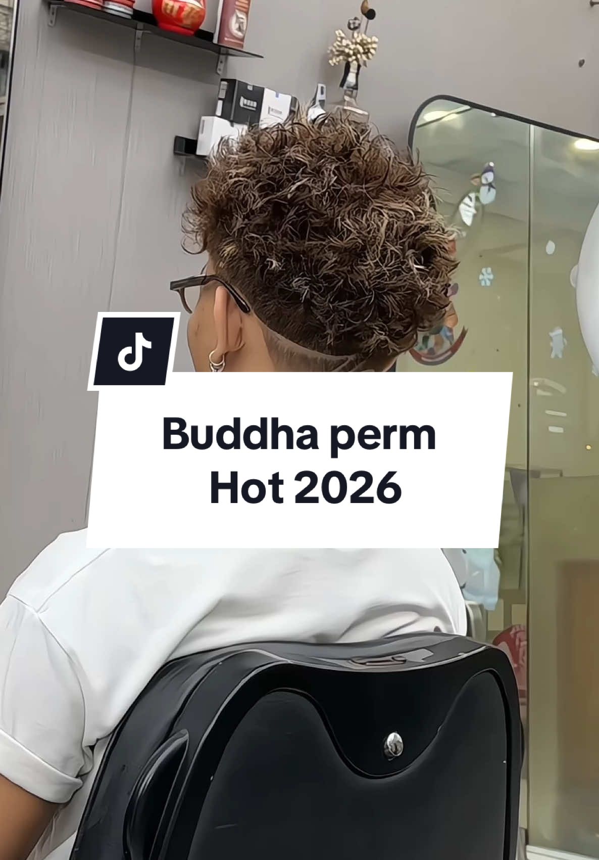 Buddha perm chơi hơn tụi Nhật ❤️‍🔥❤️‍🔥#buddhaperm #classybarberstudio #highlight #moclight #hairstyle 