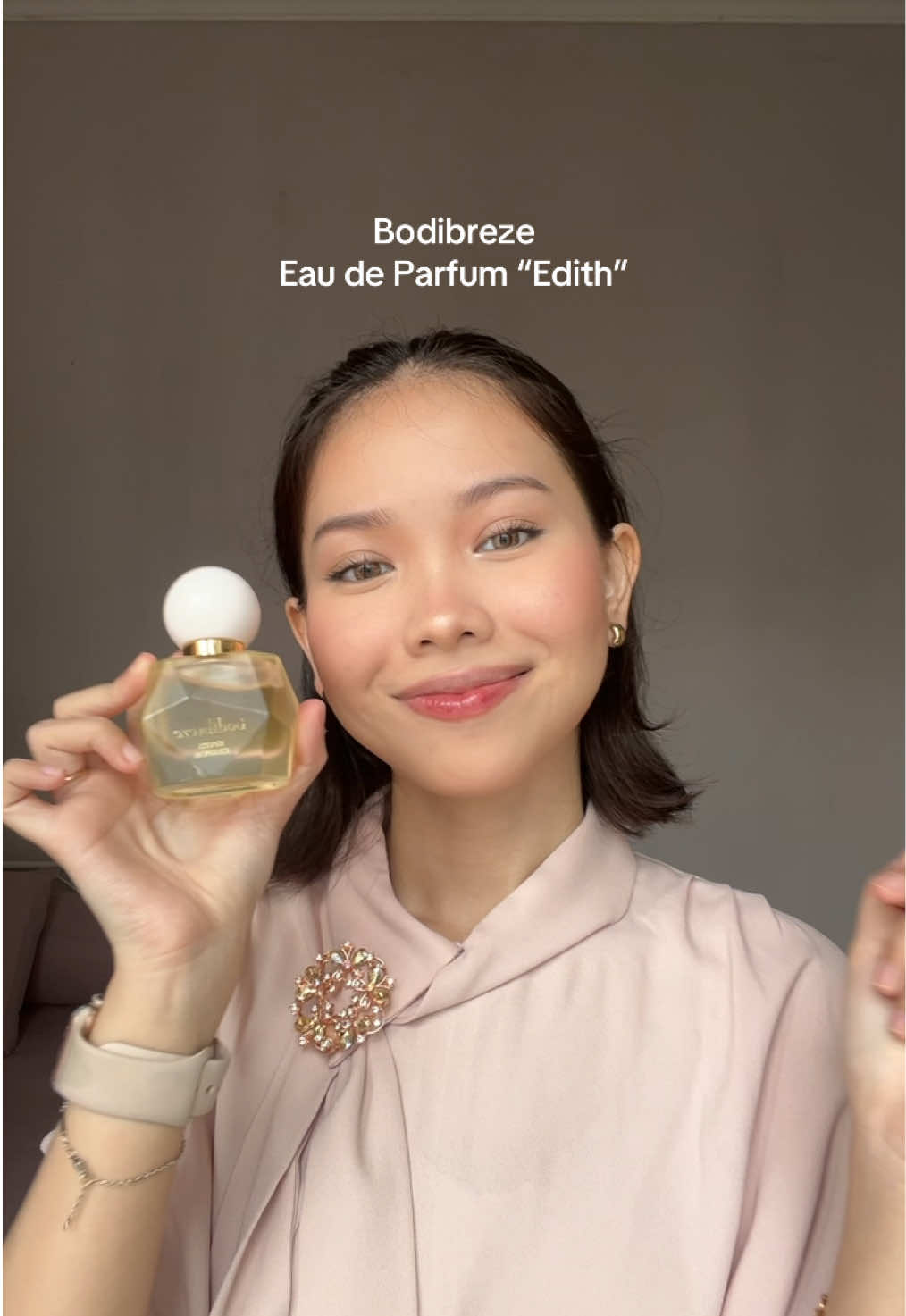 my current favorite scent from Bodibreze😭🫶🏻 #grwm #grwmroutine #makeup #parfum 