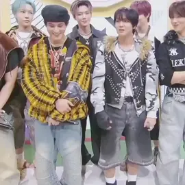 #fyp #mark #haechan #mahae kek bocah bru jtuh cinta😭😔