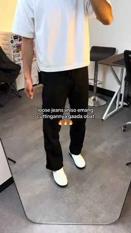 #promomakanharian #loosejeans #loosejeanshighwaist #celanajeanspria #celanajeanscowo 