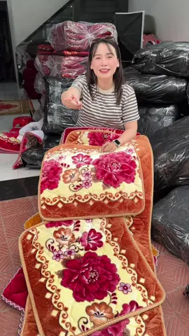 Mùa đông năm nay đã sắm cho gia đình mình mã đệm ghế chưa các bác ơi#thamghe #demghego #demghe #demghephongkhach #xuhuongtiktok 