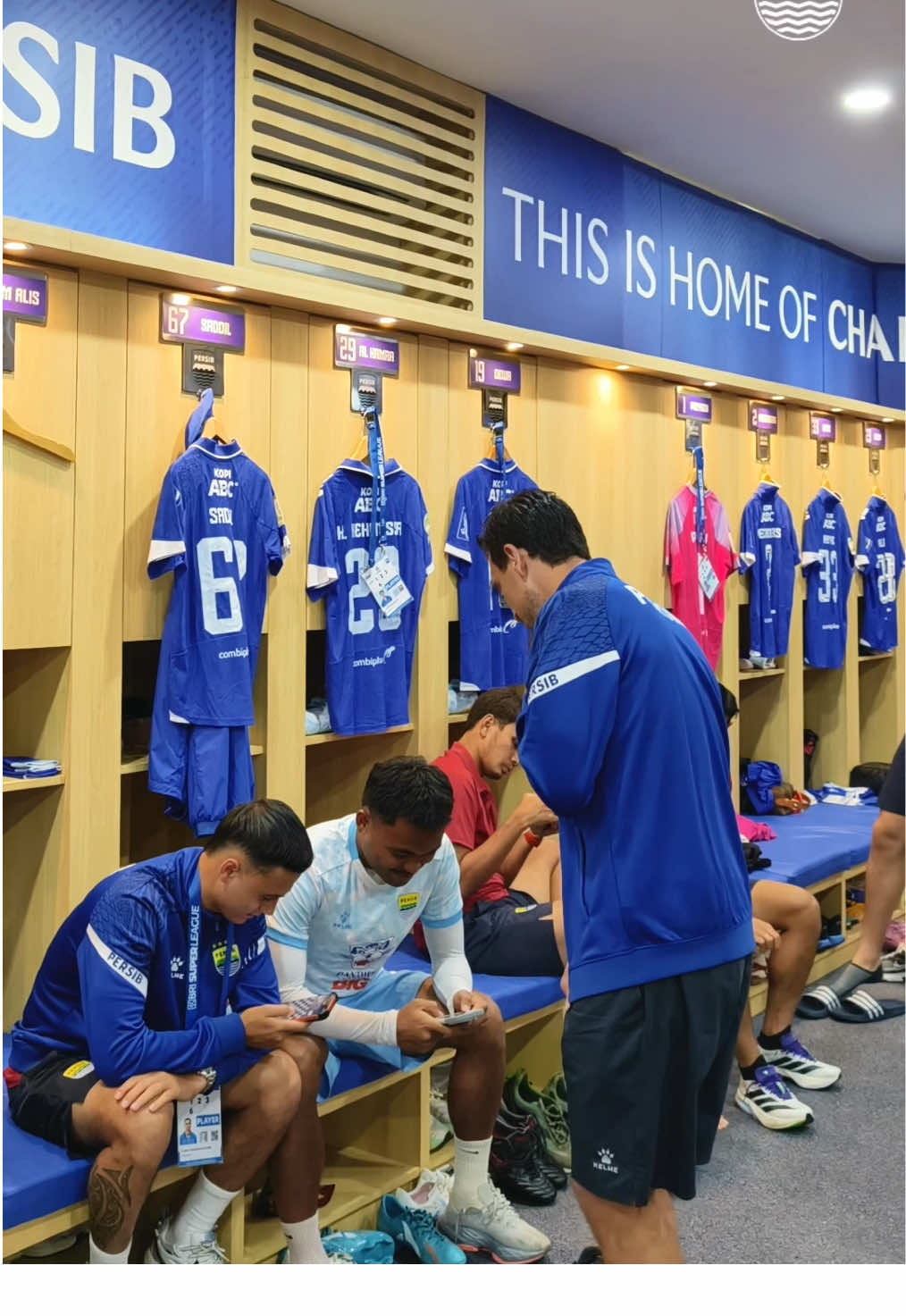 Lapor barudak sudah sampai di GBLA! 💙🔥 #PERSIB #WeArePERSIB #OlahragaTiktok 