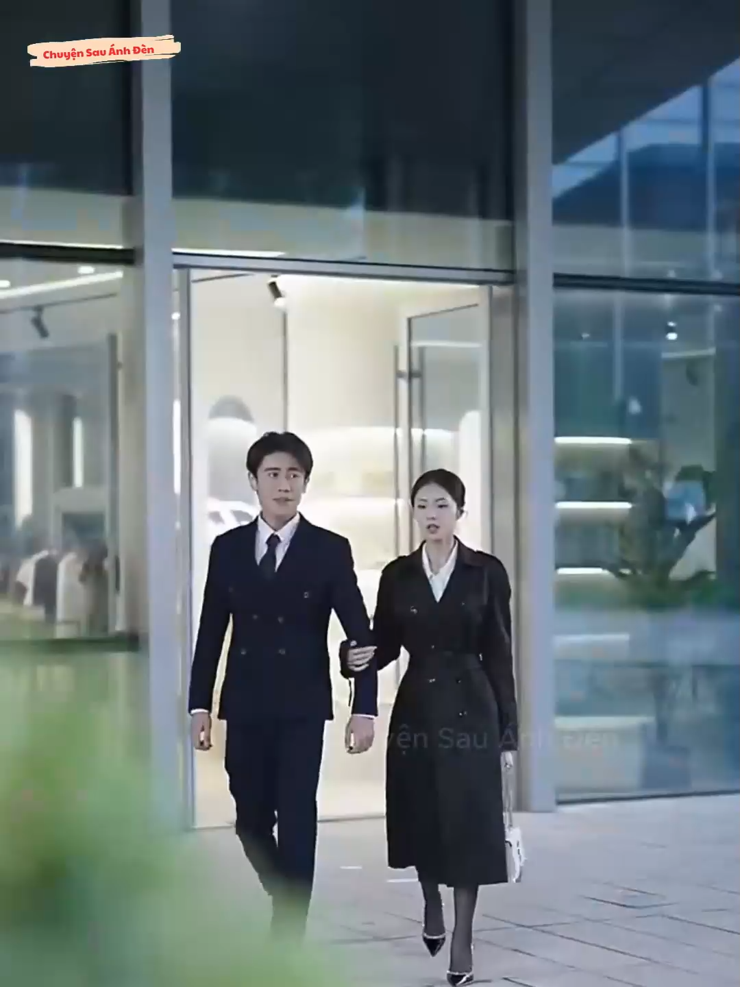 Bị Bạn Gái Tặng Cho 2 Chiếc Sừng Lên Đầu, Anh Chàng Kích Hoạt Hệ Thống Hoàn Tiền Và Cái Kết