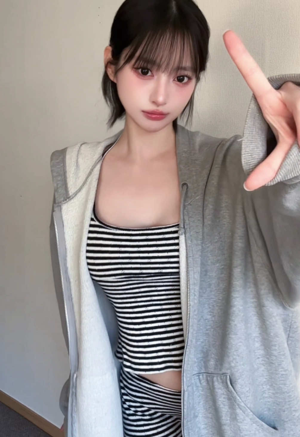 ひひに惹かれてるの?🧲🤍 #httpi #ほっとぴー 