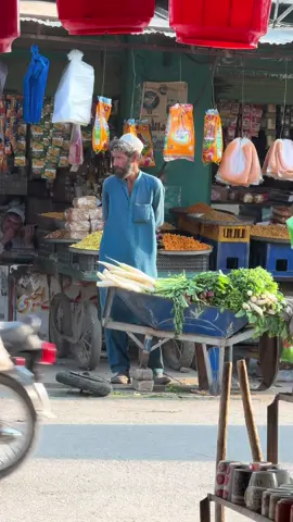 #fyp #trending غریبی اچھے اچھے لوگوں کو رلاتا ہے 😢💔