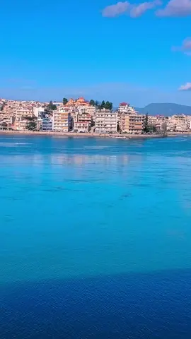 Αυτά τα νερά όσο επικίνδυνα κι αν είναι..είναι και φάρμακο! 