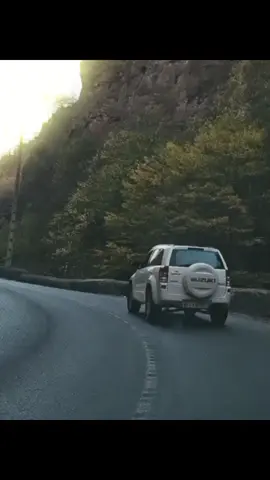 আমি মানুষটা ব্যাপক ইন্টারেস্টিং। কেউ কেউ মনে করে আমি খুব হাসিখুশি থাকা মানুষ, কেউ ভাবে শান্তশিষ্ট, কেউ জানে প্রচন্ড রাগী বা বদমেজাজি আমি, কেউ কেউ ভালোবাসে আমাকে, আবার কেউ কেউ ঘৃণা করে কারো কাছে আমি খুব মিশুক আবার কেউ ভাবে আমার ইগো বেশি। কিন্তু আমাকে কেউ আমার মতো করে কোনোদিন বুঝে নি! এই ব্যাপারটা আমার কাছে খুব আফসোসের! দিন শেষে যোগ-বিয়োগ করে দেখি আমি বড্ড একা। . . . . . . #viralvideo #unfrezzmyaccount #tiz_raihan_10 #fpy @TikTok Bangladesh 