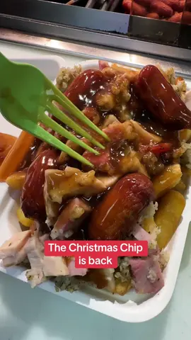 🎄 IT'S TIME!! THE CHRISTMAS CHIP IS BACK🎄 Pick up your Christmas Chip at the deli today, it’s basically a Christmas dinner on chips. What’s not to love! 🎅🏻🍗🍟