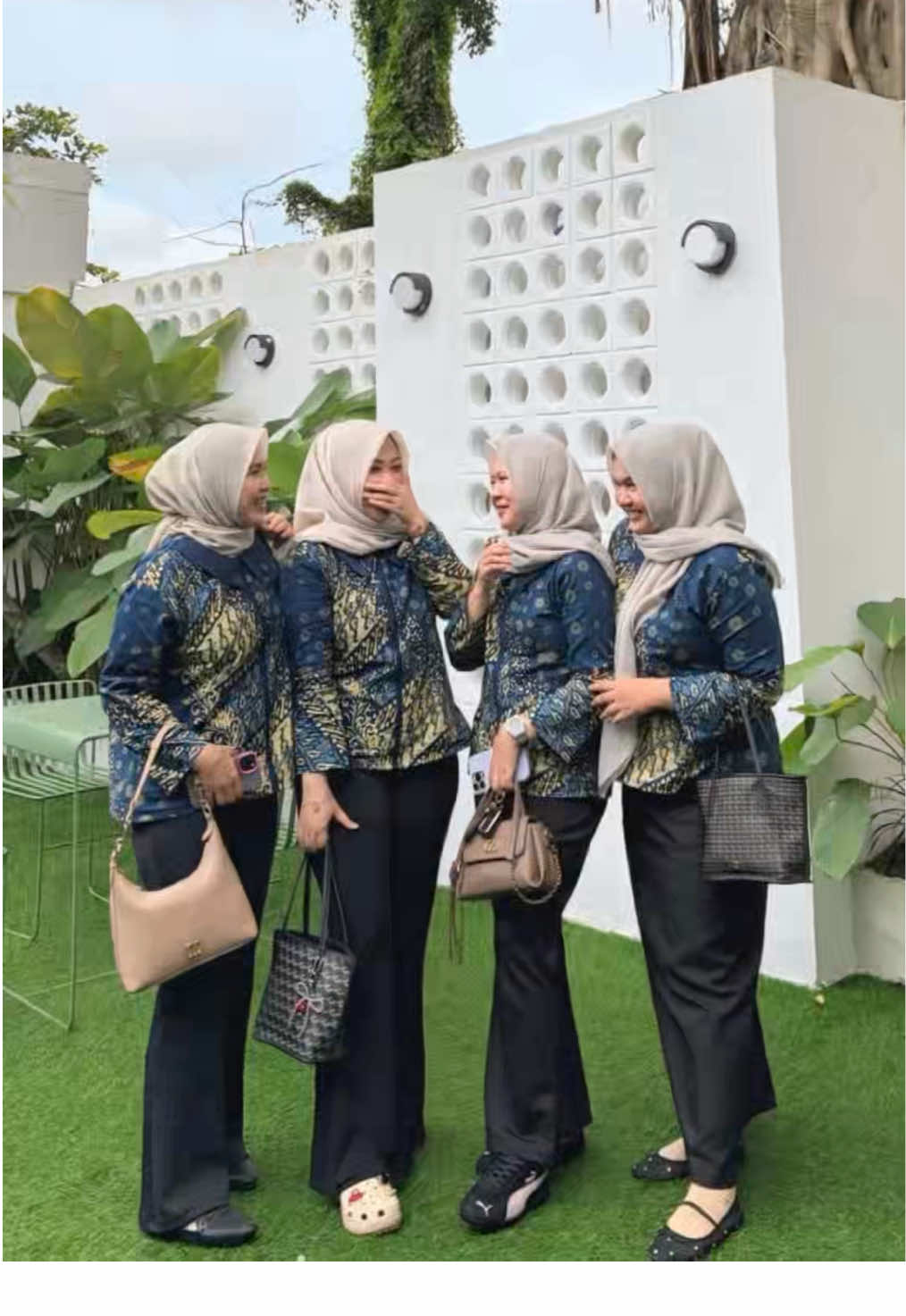 @Ambarawa @Purnama Muchtar @Auliamaulidaa  