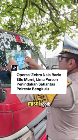 Razia Persuasif Satlantas Polresta Bengkulu, Ratusan Kendaraan diberikan surat teguran. Kasat Lantas Polresta Bengkulu AKP Aan Setiawan, S. Sos mengatakan, pihaknya hanya memberikan surat teguran. Terpenting adalah para pengendara lebih mematuhi aturan berkendara.  