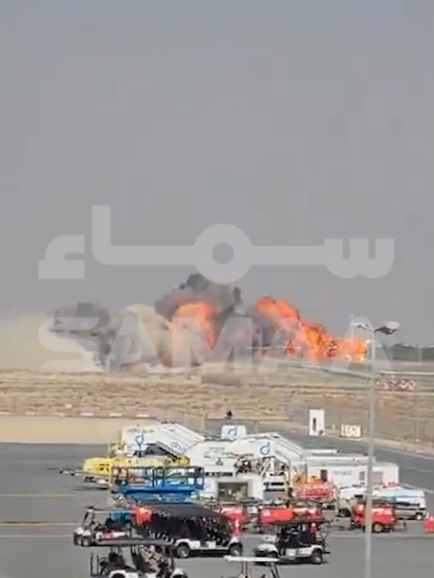 Dubai Air Show | Exclusive Footage: Indian Tejas Fighter Crashes, Sparks Chaos at Dubai Airshow | Samaa TV #SamaaTV #PMShehbazSharif #FieldMarshalAsimMunir #indianJet #plane #modi #india #tejas #tejasaircraft