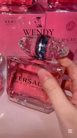 🩷First Love Perfume✨ of Girls #wendyperfume #wendydecant #brightcrystal #versace #perfume 