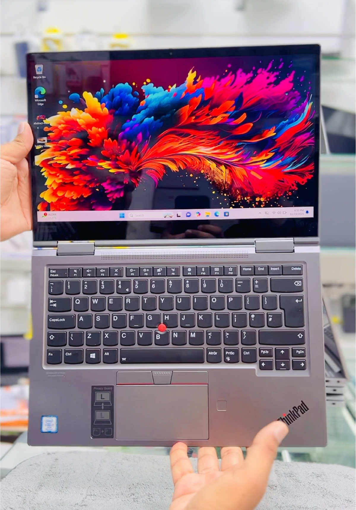 Lenovo Thinkpad X1 Yoga 14” Metal Body Core i7 8th Gen 16GB RAM 256GB SSD Touchscreen X360 Backlit keyboard Fingerprint Sensor  #lenovoyoga #laptop #dubai_dxb_uae #abudhabi🇦🇪 #sharjah 