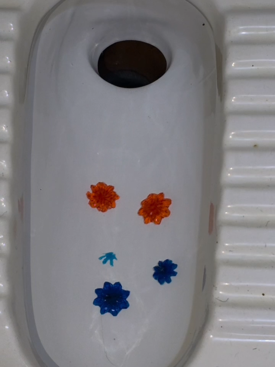 🇰🇪350 ✅Aroma Glue ensure the toilet is clean* *Ocean,Rose,Lemon .... #odourcontrol #toiletcleaner #aromaglue 