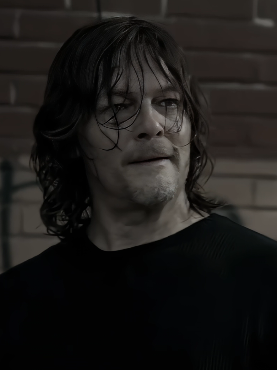 الأفضل 🥀🤍 .  .  #thewalkingdead #daryldixon #داريل #داريل_ديكسون 