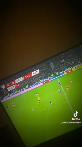 That goal with this song🏴󠁧󠁢󠁳󠁣󠁴󠁿🏴󠁧󠁢󠁳󠁣󠁴󠁿 #Scotland #tartanarmy #kennymclean #worldcup #highlandcathedral 