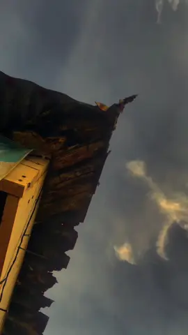 - *وأمرت نفسي من الداخل قائلا إستجمع أشتات نفسك ، تماسك* - *Aku berkata pada diriku: 