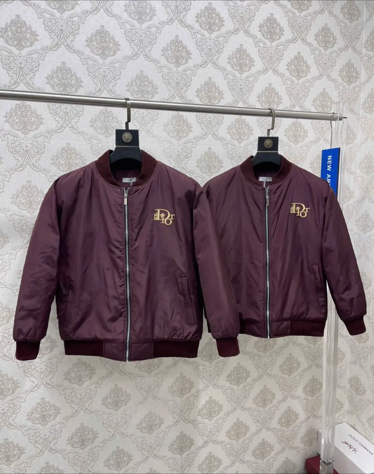 Áo Khoác Dior trần bông Thêu chữ về hàng nhé ae😘 Sz: S đến XL 650