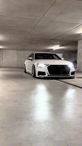 #audia6c8 #baggedlife #carslover #vibes #bagged 