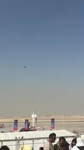 دبئی میں ایئر شو کےدوران  کرتب دکھاتے ہوئے بھارت کا جنگی طیارہTejas    گر کر تباہ ہوگیا ۔۔۔ #foryoupagereelsyouシfbreelsfypシ゚viralfbreelsfypシ゚viral #DubaiAirshow2025 #TejasCrash #PAFyoucanTrust #Pakistan 