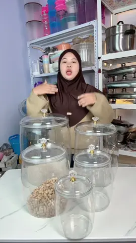 Yang dari kemarin tanyain toples gentong sepaket isi 5 kapan ready? Sekarang sudah ready yaa #toples #toplesgentong #topleskrupuk #topleskedapudara #toplesakrilik 