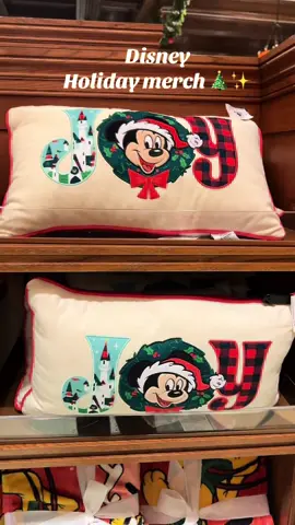 Collencion navideña en @Disney Parks  #christmas #holidaycollection #Disneyland #fyp #navidad 