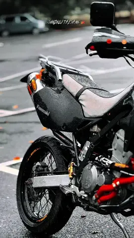 වද්ද ගන්නෙ බලෙන්.😮‍💨🖤🔥 #srilankan_tik_tok🇱🇰 #kawasaki #dtracker #viralvideos #foryou