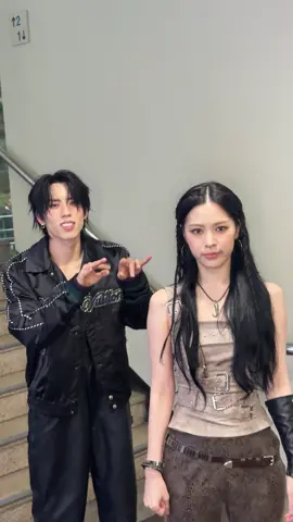 𝙎𝙬𝙖𝙮! 𝙨𝙬𝙖𝙮! 𝙨𝙬𝙖𝙮! 𝙨𝙬𝙖𝙮!  #장동우 선배님과 #TNVSChallenge  #ITZY #RYUJIN #ITZY_TUNNELVISION