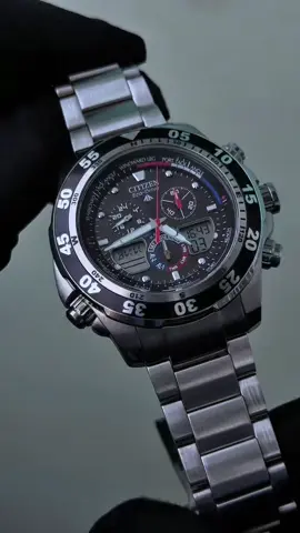 Citizen Promaster C660 chính hãng nội địa Nhật qua sử dụng-0112410 - size44mm - kính cường lực zin - mặt đen dạ quang xanh dương - niềng xoay 2 chiều - máy pin năng lượng ánh sáng đa chức năng C660, báo thức, bấm giờ, đếm ngược, lịch vạn niên, worldtime. - pin solar mới 100% - dây thép đúc nặng đủ tay 19 đổ lại - đáy ren vặn kháng nước 200m - 2t450k bảo hành 6 tháng #donghochinhhang #sidongho #donghocitizen #donghonam #citizenpromaster 