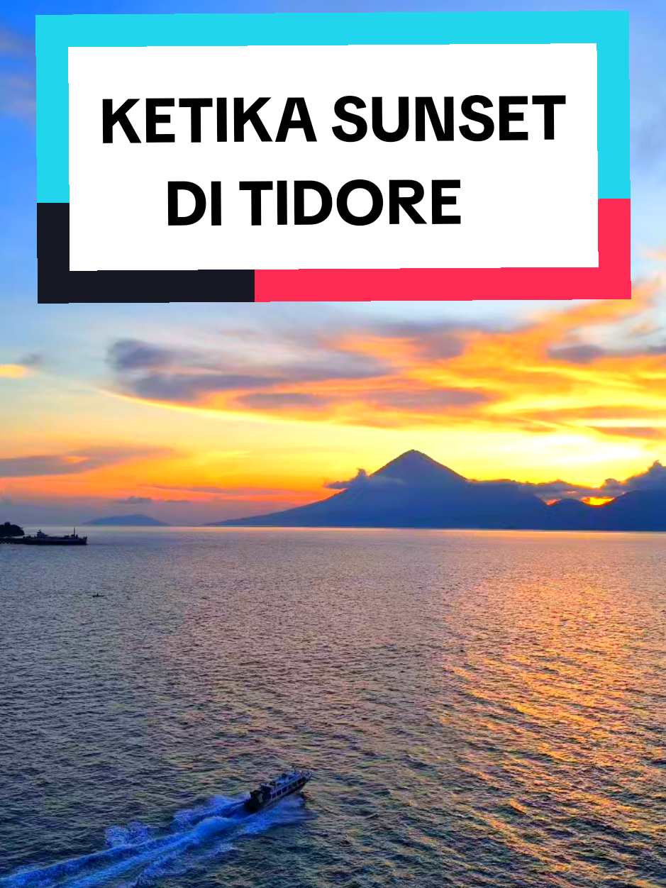 Ketika senja di barat tidore menyentuh ufuk, buat yang su lama tra pulang tidore atau kangen sama  pulau yang romantis ini, komen ceritamu sobat #tidore #motojelajah #sunset #sofifi #jelajahtidore 