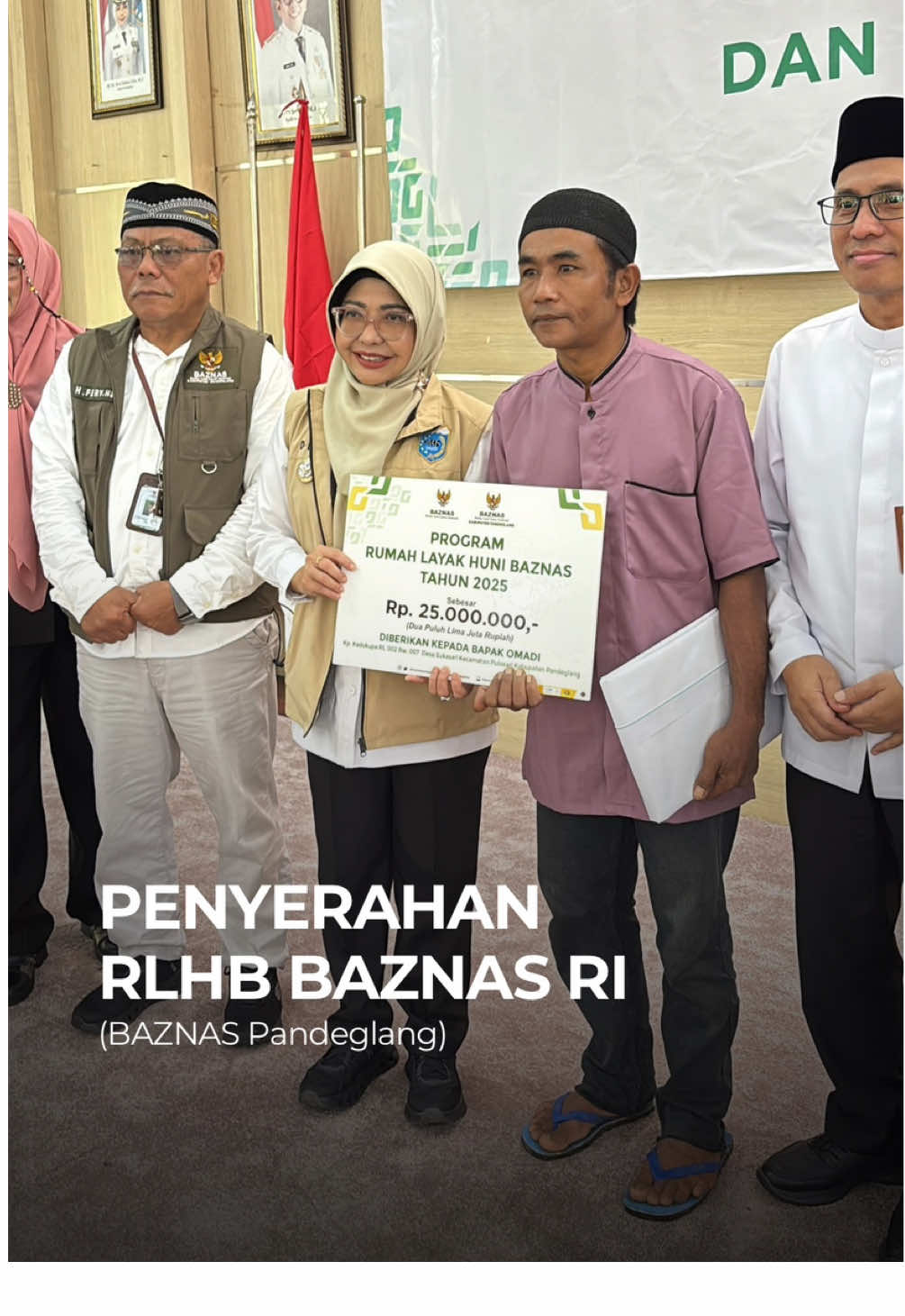 Menyampaikan terima kasih kepada BAZNAS RI dan BAZNAS Kabupaten Pandeglang atas penyaluran bantuan Rumah Layak Huni untuk 21 warga Pandeglang dengan total bantuan Rp525 juta. Sinergi pemerintah dan BAZNAS ini menjadi bukti nyata bahwa kolaborasi yang baik dapat menghadirkan manfaat langsung bagi masyarakat. Semoga ke depan, BAZNAS terus menghadirkan program-program yang membantu meningkatkan kesejahteraan warga Pandeglang tercinta. 🤲✨