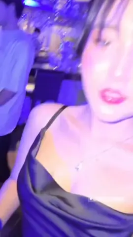 #မြူနှင်းတို့ထာဝရဝေ 🖤🖤#yamoanmyintmyatofficial #ချစ်ပေးကြအုန်းနော်😍😘😘 #မြင်ပါများပြီးချစ်ကျွမ်းဝင်အောင်လို့😜🤗 #foryou  See translation 