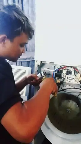 #tukangac #HVAC #❄️📞 #menerima pemesanan unit AC baru , bongkar pasang unit AC .. cuci AC servis AC dll .. kepuasan pelanggan adalah tanggung jawab kami #salamdigin  no WA pemesanan ada di bio / chat DM ❄️📞📞