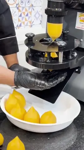 Dê uma olhada em Máquina de Fazer Salgados E Doces Compacta Pop 4.0 - Compacta Print por R$2.525,27 - R$5.191,16. Compre na Shopee agora! https://s.shopee.com.br/9fDFNQqKhY