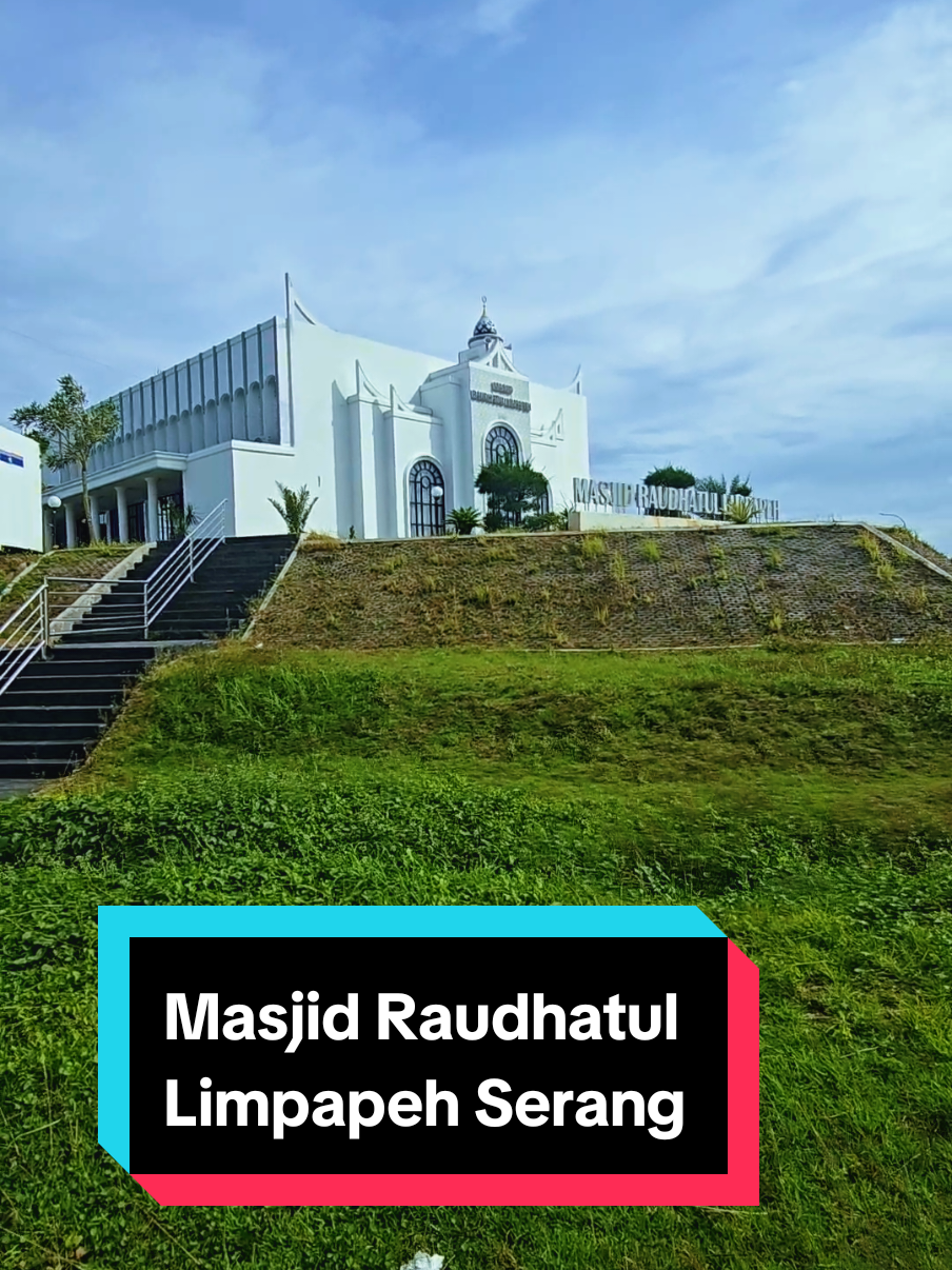 Masjid Raudhatul Limpapeh Serang #wisataserang #wisataserangbanten #masjid #masjidindonesia #wisatabanten 