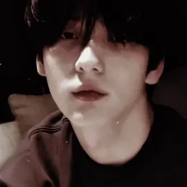 “girl you had good but I can give you BETTAAAA”🤭🤭 posting this to make up for my last soob post hehe {tc: translatingtxt}#soobin#choisoobin#soobintxt#txt#txtedits