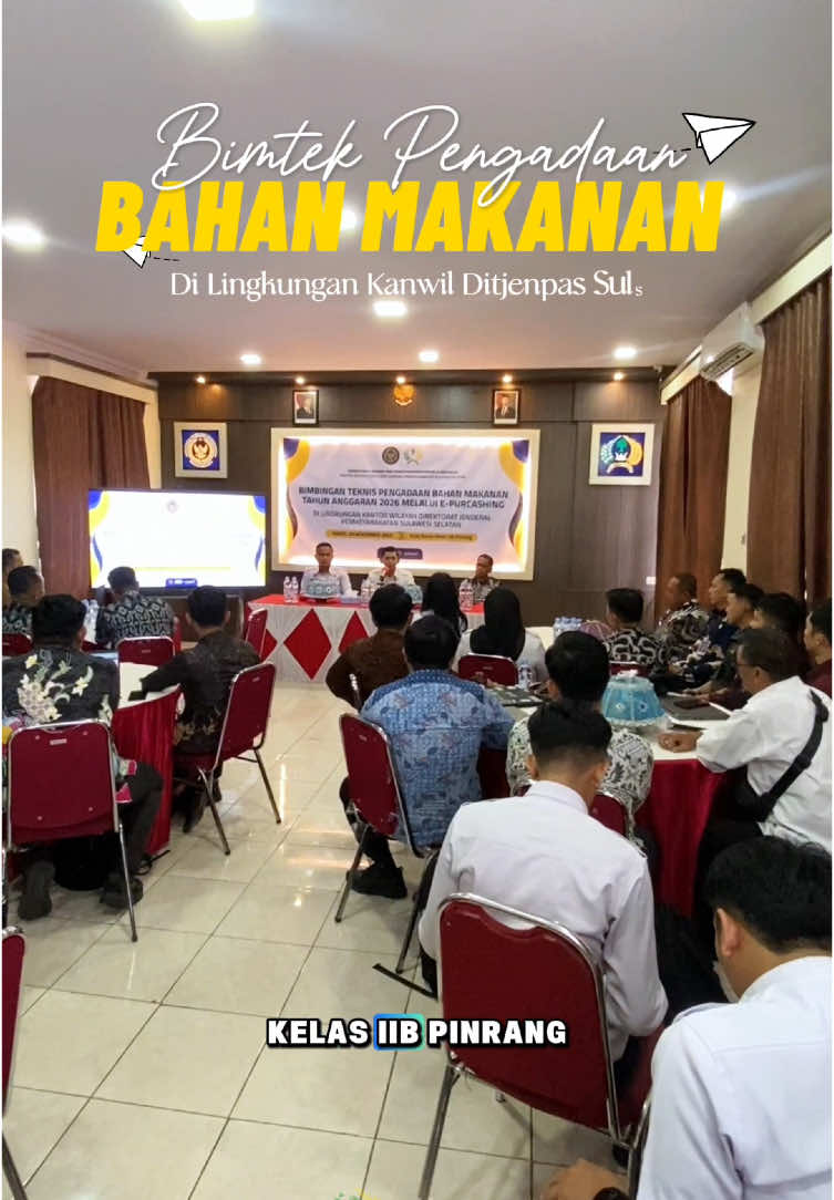 Halo #Sobatruang, Kanwil Ditjenpas Sulawesi Selatan baru-baru ini menunjuk Rutan Pinrang sebagai tuan rumah penyelenggara kegiatan Bimtek Pengadaan Bahan Makanan Tahun Anggaran 2026. Seperti yang diketahui Bahan Makanan (BAMA) merupakan layanan dasar yang harus dijalankan dengan penuh tanggung jawab karena menyangkut kebutuhan pokok Warga Binaan sehingga harus direncanakan dan dikelola dengan baik. Bimtek ini menekankan pentingnya pegetahuan penyediaan BAMA yang kini berbasis teknologi melalui E-Purcashing dalam SIPULPENPAS. Dengan terselenggaranya kegiatan ini, diharapkan seluruh UPT Pemasyarakatan semakin siap menerapkan tata kelola pengadaan yang profesional, efisien, dan akuntabel demi peningkatan pelayanan pemasyarakatan di Sulawesi Selatan. #kemenimipas #ditjenpas #rutanpinrang #pemasyarakatan #pemasyarakatansulsel  #guardianandguide