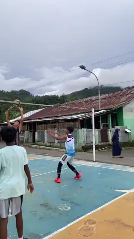 Nih yang minta pas mukulnya #rhadhira #fyppppp 