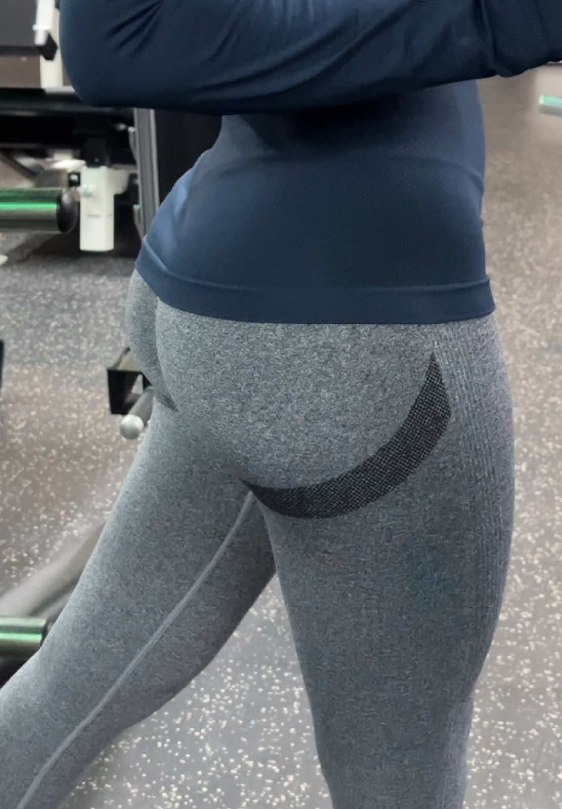 Chiếc quần xinh tôn dáng nâng V3 #quanleggingnu #quanlegging #legging #dotapgym #xh 