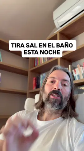 TIRA SAL EN EL BAÑO ESTA NOCHE  Para inscribirte en la MENTORÍA PRIVADA DE DINERO Y NEGOCIOS es aquí 👉 https://laingarciacalvo.com/store/mentorias/mentoria-privada-de-negocios?t=2