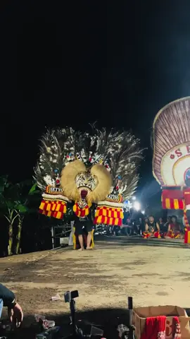 izin ngepost geh 🙏🙏#reogindonesia #reogponorogoindonesia #reog_ponorogo #reogseyra #reogponorogo 
