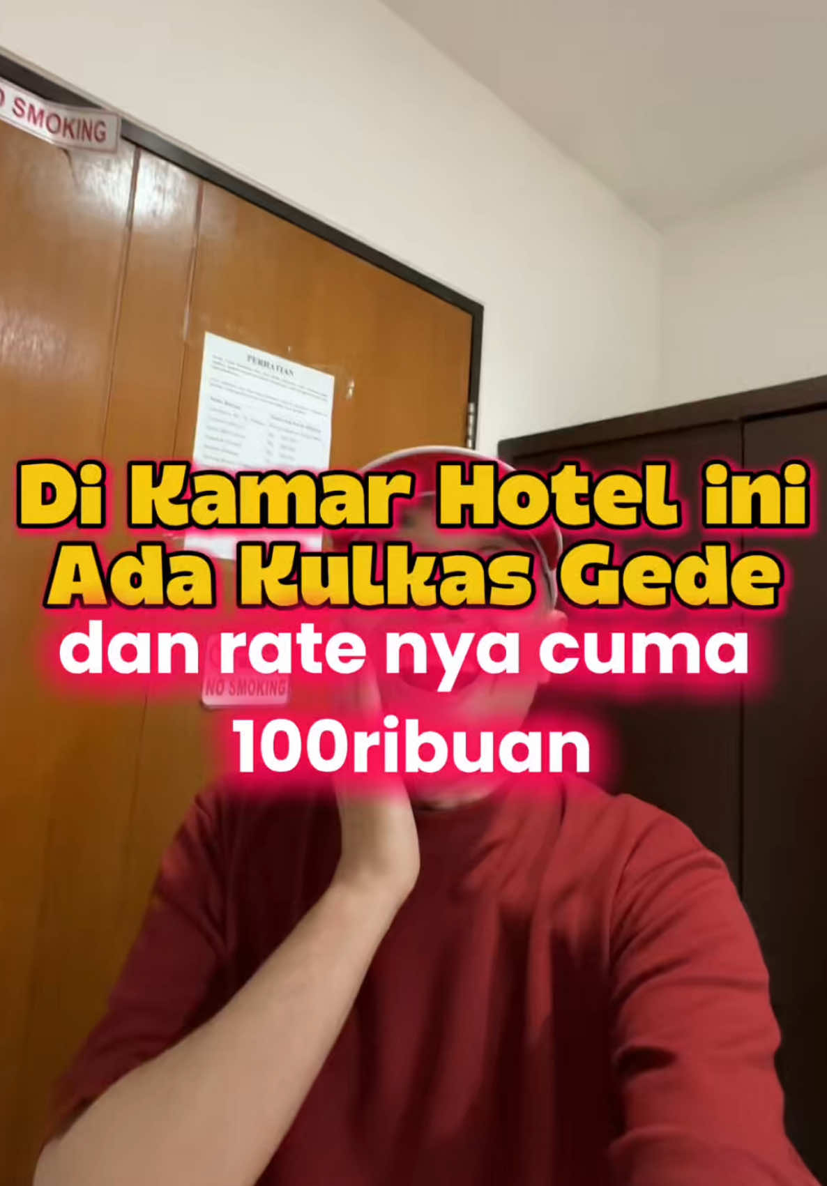 Udah rate nya 100 ribuan, hotel nya super nyaman dan bersih dan ada kulkas besar didalam Kamar nya dan berlantai parket kamar nya dan lokasinya tinggal jalan kaki mau ke Sarinah, PI, GI dan Thamcit Hotel rekomendasi untuk pergantian tahun nantindi seputaran sarinah dan Bundaran HI #staycation #fyppppppppppppppppppppppp #RedTraveler #rekomendasi 