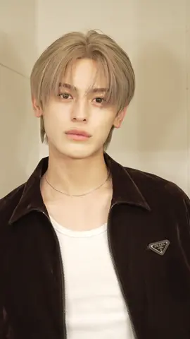 げんのすけイメチェン ミルキーブロンドのコンマヘア #センターパート #コンマヘア #イケメン@gennosuke/元之介 