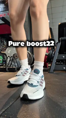 Cứ đẹp vậy thôi ,,e có đủ nam nữ ạ 