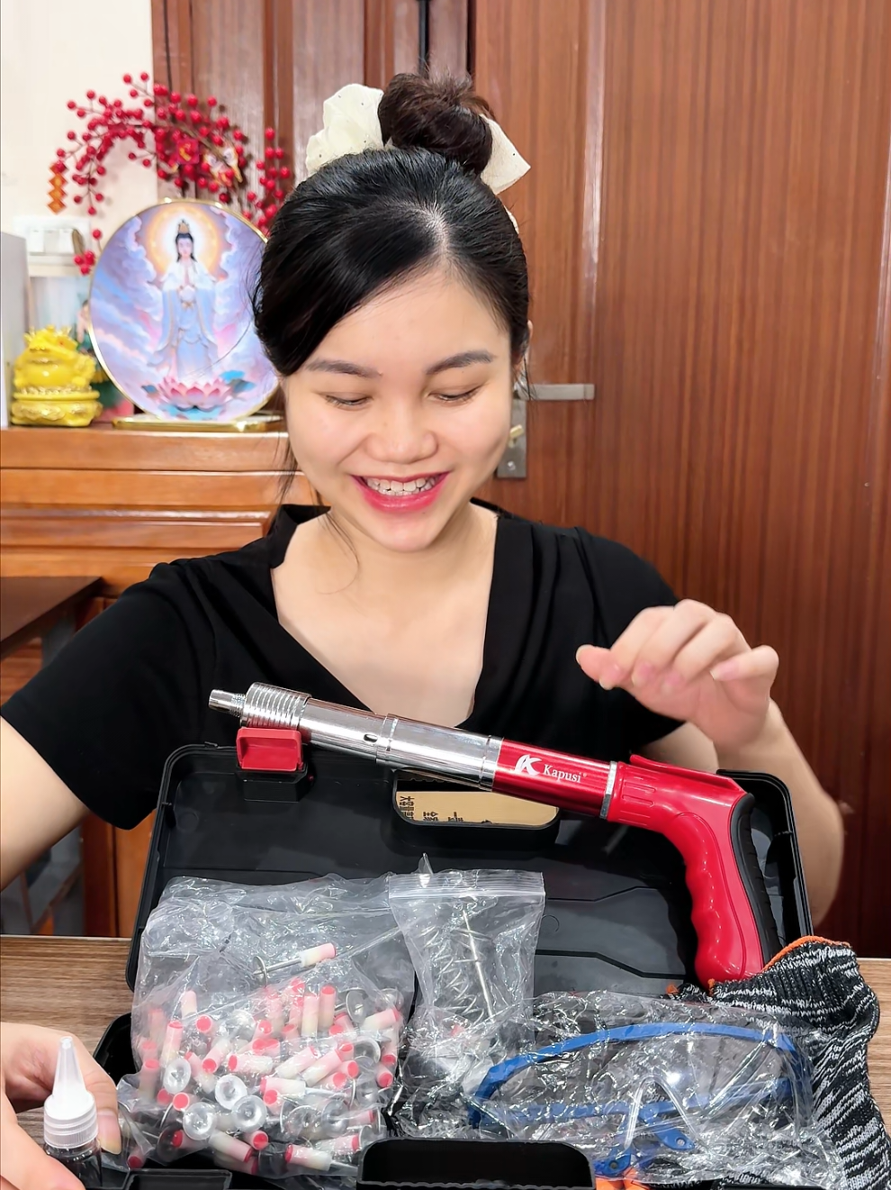 Máy bắn đinh (tặng 100 đinh) mẫu mới #maybandinh #maybandinhhatno #cotiennhaxinh 