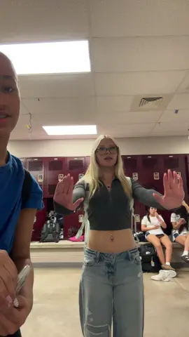 dont take me serious I SWEAR I wasnt fr doing this