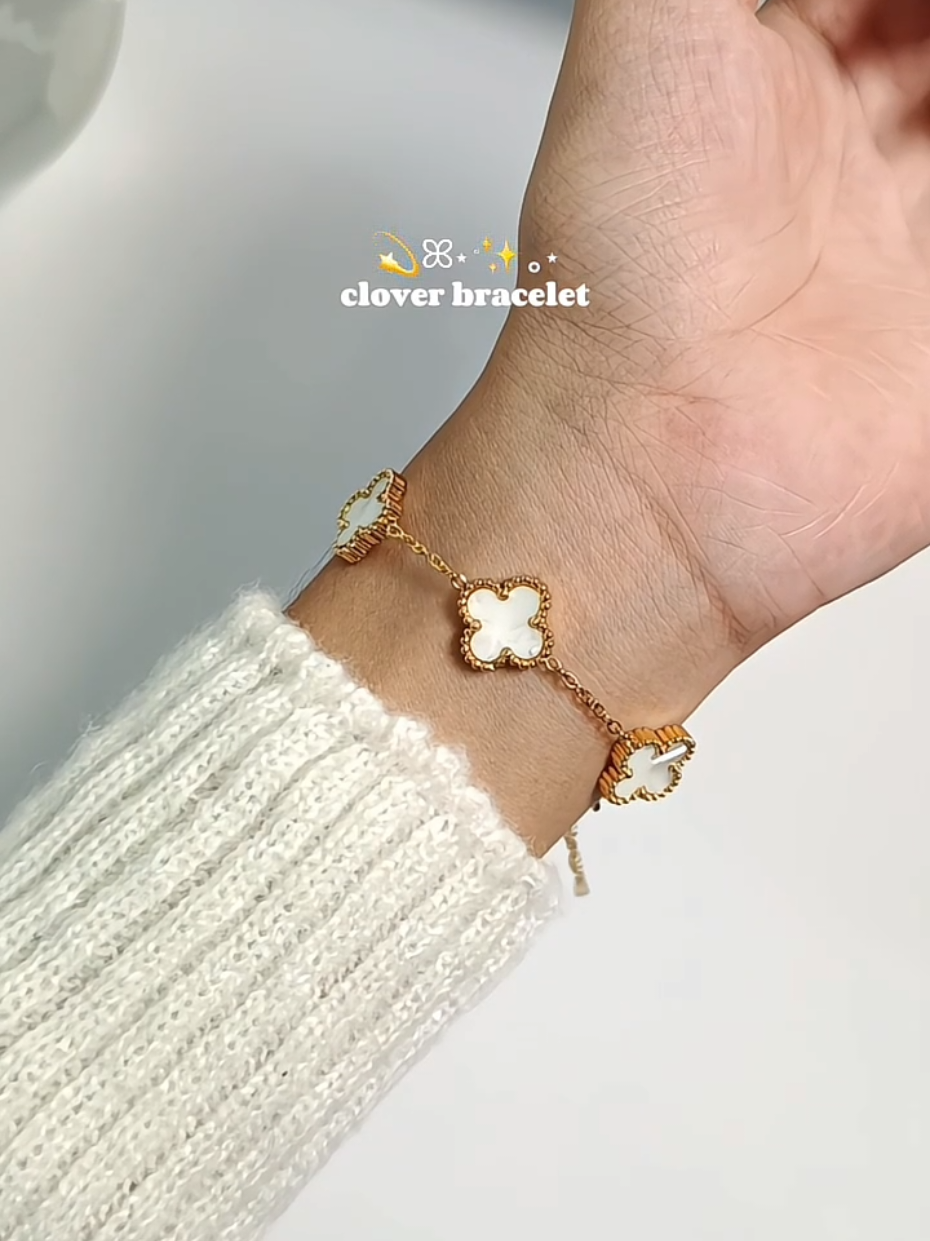 love this pretty clover bracelet!🥹💫 #cloverbracelet #fourleafcloverbracelet #bracelet #giftideas 