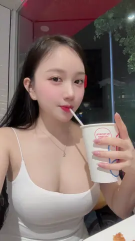 Ăn gà rán hong ạ 😛