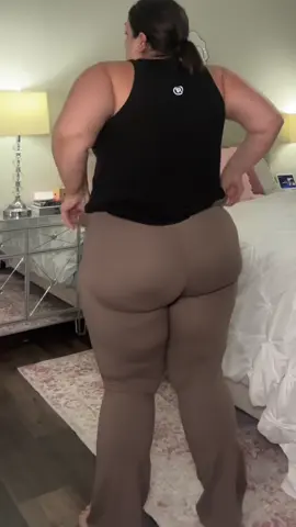@Halara   #buttlifting #leggings #leggingsoftiktok #tiktokshop 